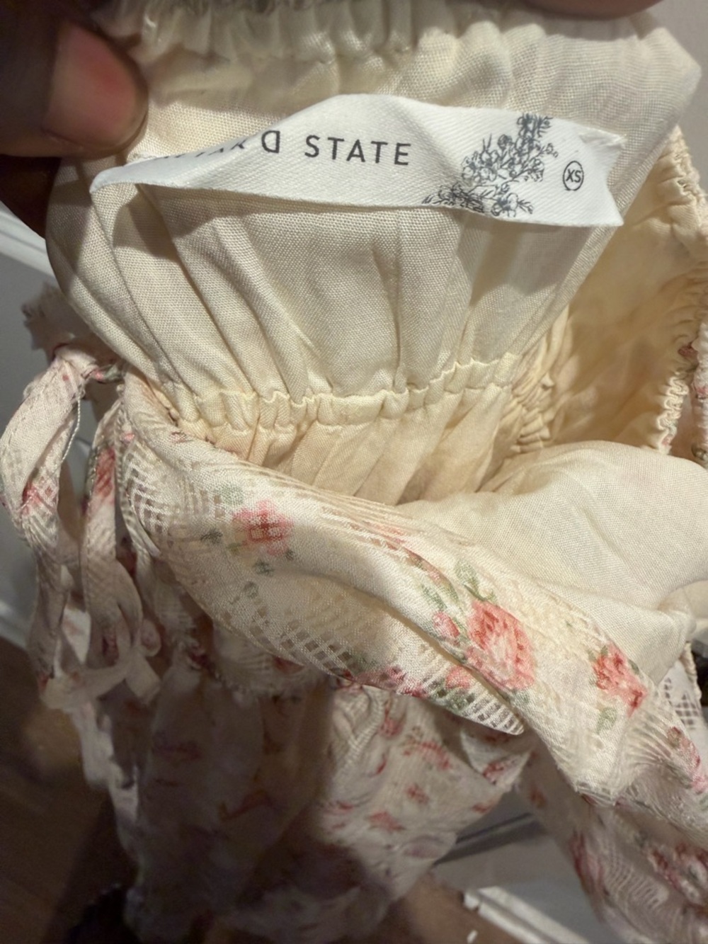 Altar'd State ENCHANTED FLORAL & GINGHAM RUFFLED MAXI DRESS IN CREAM/PEACH S-XS - Picture 14 of 16